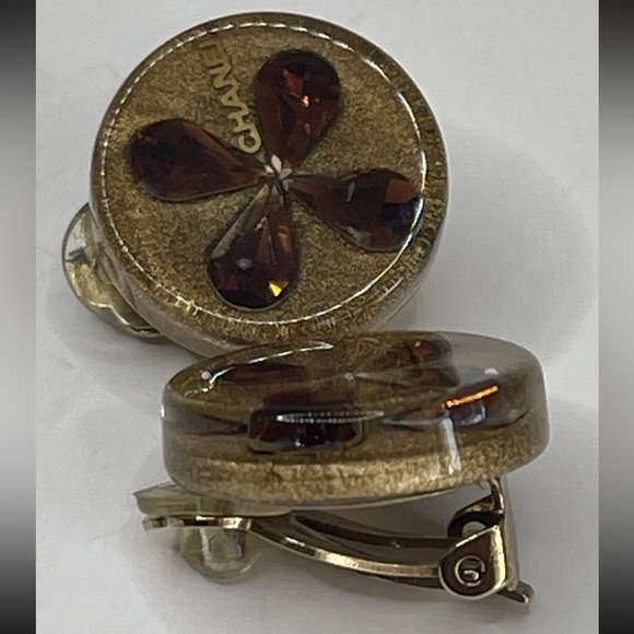 ☘️CHANEL Four Leaf Clover Clip On Earrings Gold Black Round Coco Mark Vintage - Picture 7 of 9